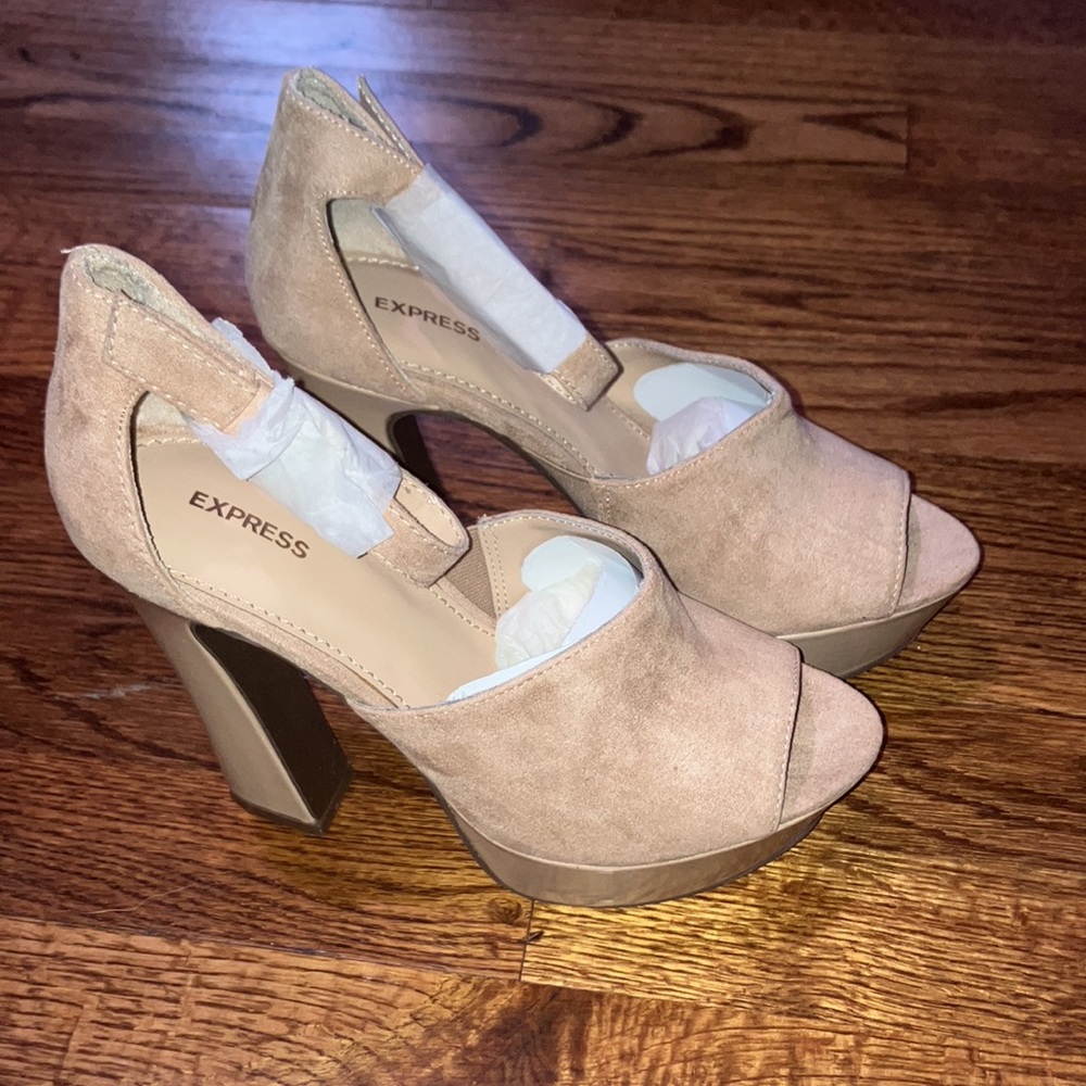 Express Nude Platform Heels - Picture 3 of 8